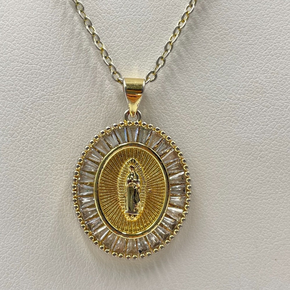 Vintage Y2K Gold Tone Virgin Mary Our Lady of Guadalupe Crystal Halo Necklace